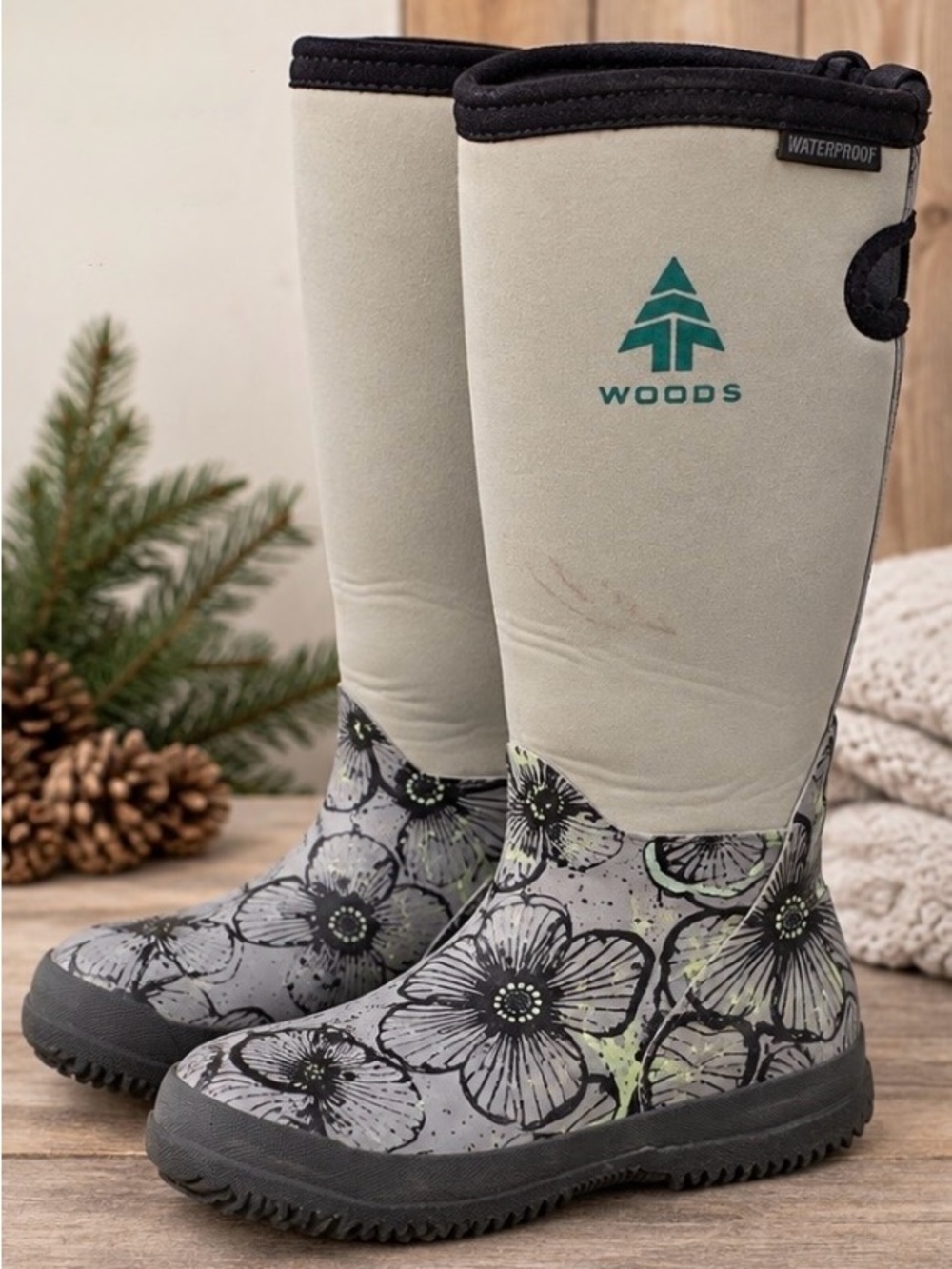 Woods Women’s Floral Neoprene Waterproof Rain Boots Size 8